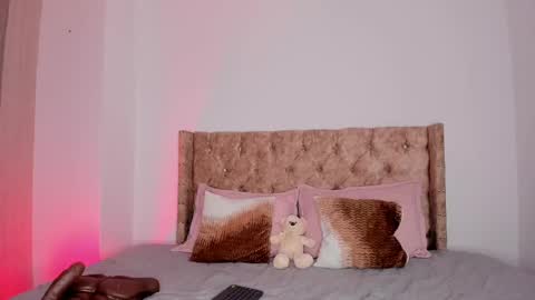 ...  ... online show from 25, 9, 2025