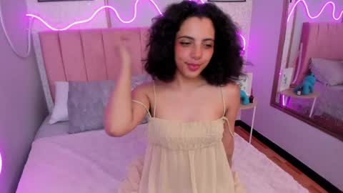 Mariana  online show from 15, 4, 2026