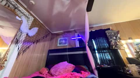 Destiny Nicole online show from 12, 5, 2026