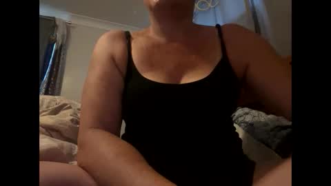 Snapshot of aussielovingxxx chatting on 16, 1, 2026 Milf4u online show from 16, 1, 2026