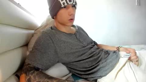 Snapshot of austin1119a chatting on 14, 2, 2026 austin1119a online show from 14, 2, 2026