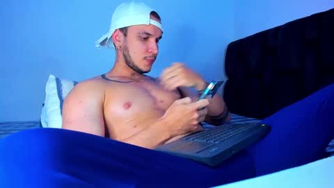 Snapshot of austin_curry chatting on 15, 12, 2024 A online show from 15, 12, 2024