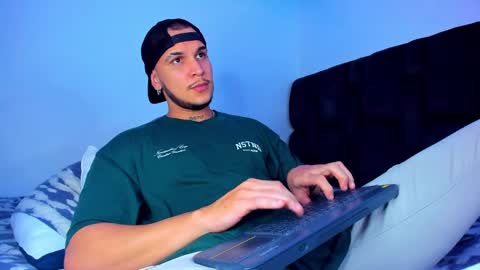 Snapshot of austin_curry chatting on 21, 12, 2024 A online show from 21, 12, 2024