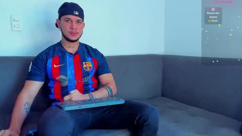 A online show from 13, 10, 2025