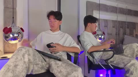 austinreeds online show from 4, 4, 2026