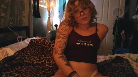 Autie 3 online show from 22, 4, 2026