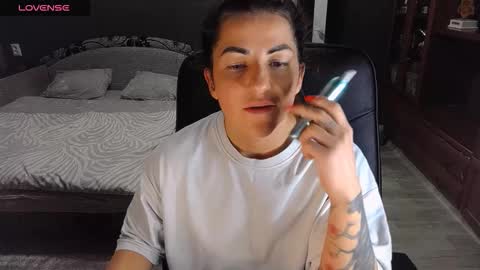 Ava online show from 4, 11, 2025