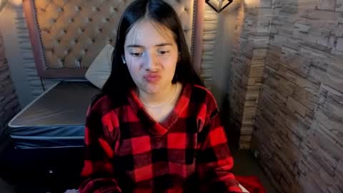 Snapshot of ava_broown chatting on 3, 12, 2024 online show from 3, 12, 2024