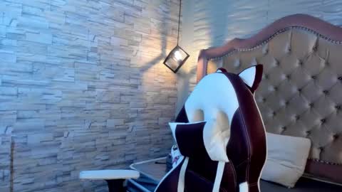Snapshot of ava_broown chatting on 7, 12, 2024 online show from 7, 12, 2024