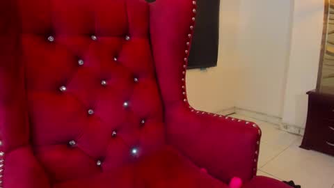 Snapshot of ava_broown chatting on 14, 12, 2024 online show from 14, 12, 2024