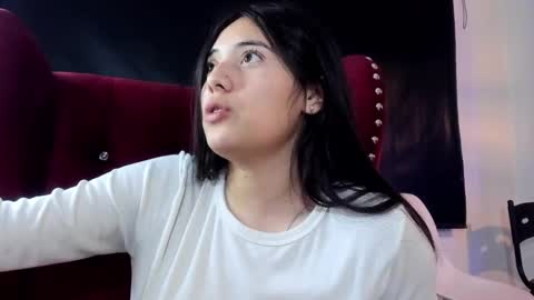Snapshot of ava_broown chatting on 18, 12, 2024 online show from 18, 12, 2024