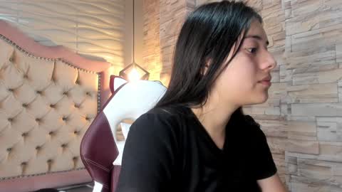Snapshot of ava_broown chatting on 18, 1, 2025 online show from 18, 1, 2025