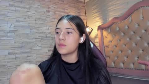 Snapshot of ava_broown chatting on 23, 1, 2025 online show from 23, 1, 2025