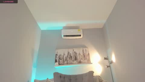 Snapshot of avalon_badger chatting on 24, 1, 2025 Avalon online show from 24, 1, 2025