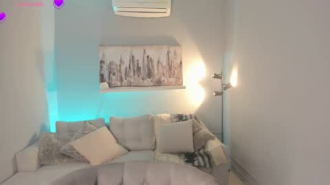 Snapshot of avalon_badger chatting on 24, 1, 2025 Avalon online show from 24, 1, 2025