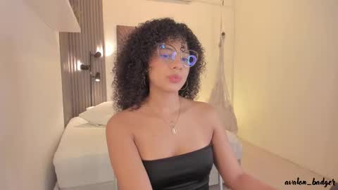 Snapshot of avalon_badger chatting on 15, 9, 2025 Avalon online show from 15, 9, 2025