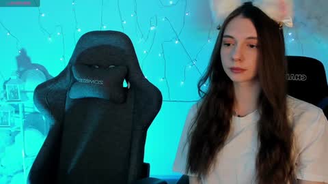 Snapshot of aveangela chatting on 19, 1, 2025 Avie online show from 19, 1, 2025