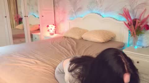 aveloria online show from 5, 10, 2025