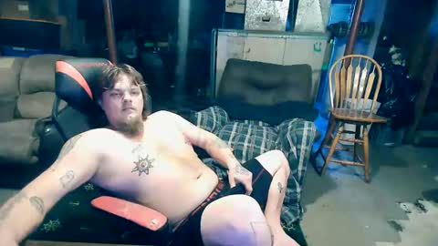 Snapshot of averag3joe chatting on 8, 1, 2025 averag3joe online show from 8, 1, 2025