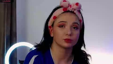 AveryWillow online show from 6, 3, 2025