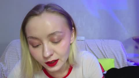 avgustina_love online show from 25, 1, 2025