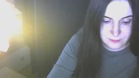 Snapshot of avialenne chatting on 6, 4, 2026 avialenne online show from 6, 4, 2026