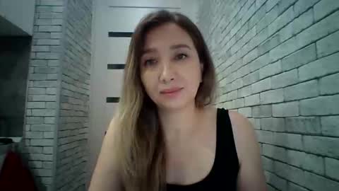 Snapshot of avinelra chatting on 27, 3, 2026 avinelra online show from 27, 3, 2026