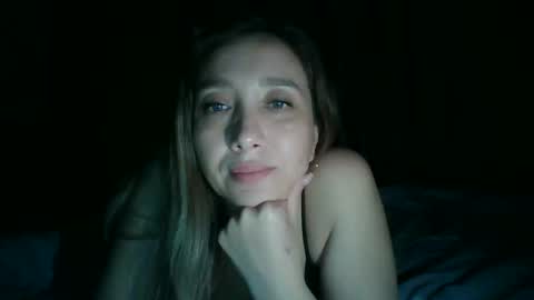 Snapshot of avinelra chatting on 16, 4, 2026 avinelra online show from 16, 4, 2026