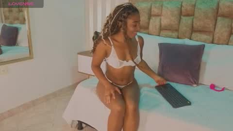 Snapshot of avis_lara chatting on 16, 5, 2026 AVIS online show from 16, 5, 2026