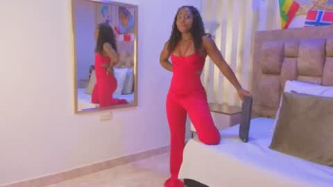 Snapshot of avis_lara chatting on 3, 7, 2026 AVIS online show from 3, 7, 2026