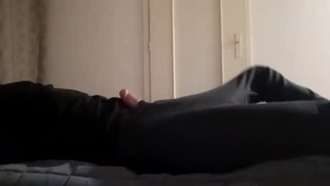 Snapshot of avoupourcesoir chatting on 13, 12, 2024 avoupourcesoir online show from 13, 12, 2024