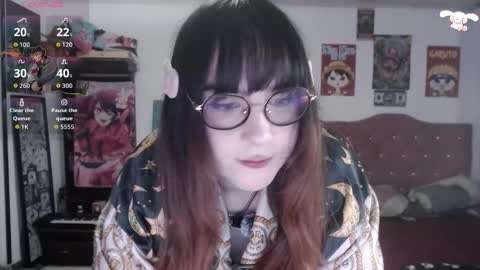 Abril online show from 4, 12, 2025