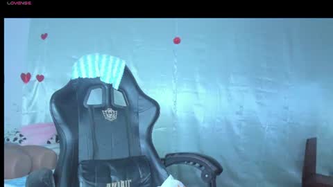 Snapshot of avril_jonson chatting on 9, 7, 2026 avril_jonson online show from 9, 7, 2026