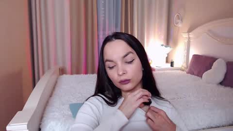 Avrora Inst online show from 26, 10, 2025