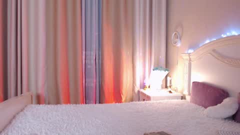 Avrora Inst online show from 6, 2, 2026