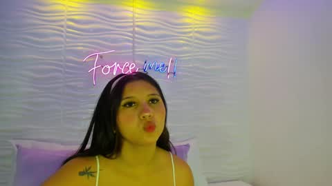 Snapshot of avymilton chatting on 6, 12, 2024 Avy online show from 6, 12, 2024