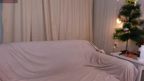 aweryuwu online show from 18, 12, 2025