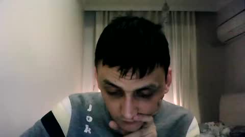 Snapshot of awesenheit chatting on 6, 3, 2025 awesenheit online show from 6, 3, 2025