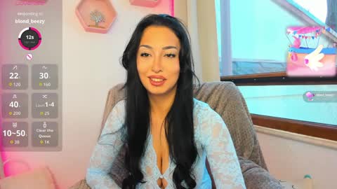 Jolie online show from 6, 4, 2026