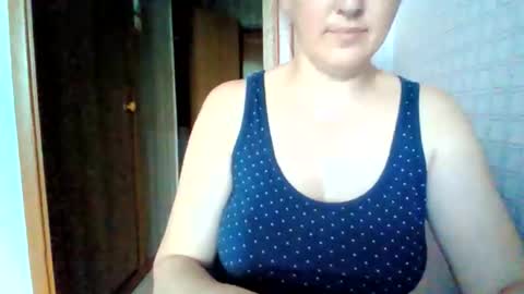 awesomeladyy online show from 9, 6, 2026