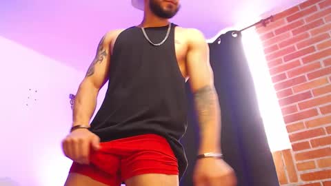 Independiente Model online show from 27, 11, 2025