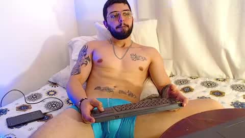 Snapshot of axel_7070 chatting on 16, 5, 2026 Independiente Model online show from 16, 5, 2026