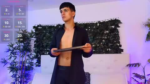 Snapshot of axel_draven chatting on 22, 9, 2025 axel_draven online show from 22, 9, 2025