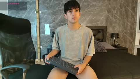 Snapshot of axel_draven chatting on 27, 4, 2026 axel_draven online show from 27, 4, 2026