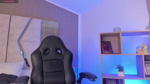 axel_grey_ online show from 18, 3, 2026