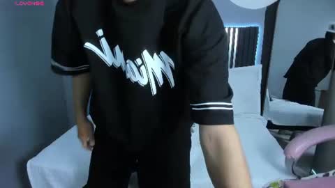 Snapshot of axel_mendoza_ chatting on 22, 7, 2026 A X E L online show from 22, 7, 2026