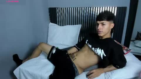 Snapshot of axel_mendoza_ chatting on 25, 7, 2026 A X E L online show from 25, 7, 2026