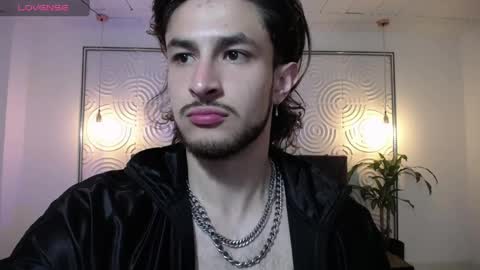 Axel  online show from 10, 6, 2026