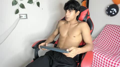 axel_rosse2 online show from 7, 11, 2025