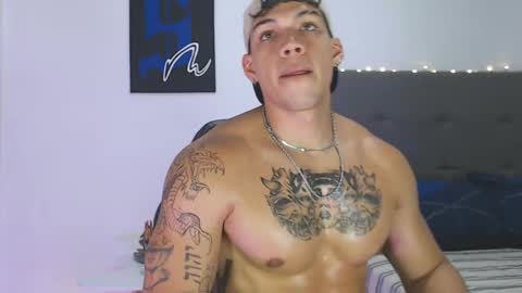 Snapshot of axel_taylor21 chatting on 27, 12, 2024 INDEPENDENT MODEL online show from 27, 12, 2024